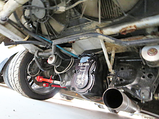 Differential and exhaust pipe.