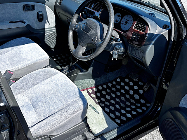 Interior of GINO styled L700S DAIHATSU MIRA.