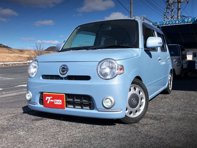 Front exterior of 1st Gen DAIHATSU Mira Cocoa.