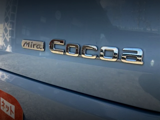 Emblem of 1st Gen DAIHATSU Mira Cocoa.