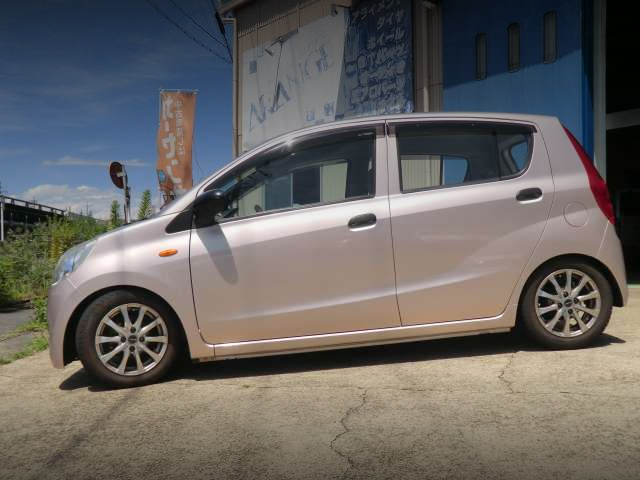Left Side exterior of L285S DAIHATSU MIRA X SPECIAL.