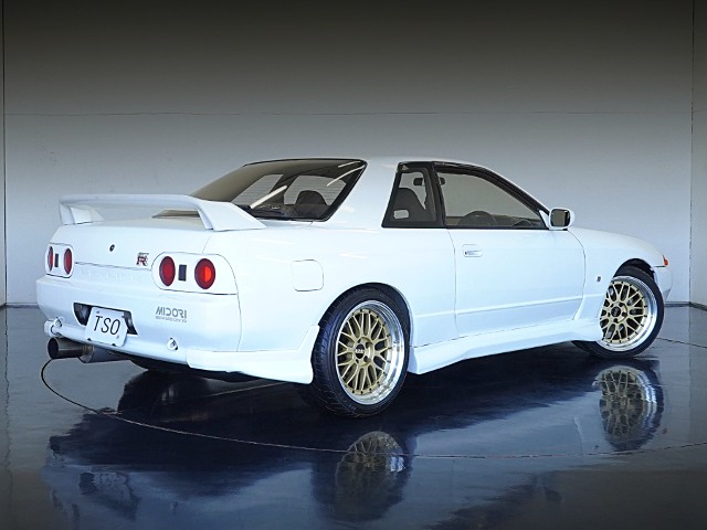 Rear exterior of R32 SKYLINE GT-R.