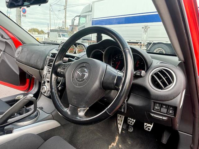 Dashboard of RE-AMEMIYA DEMO CAR SE3P MAZDA RX-8 TYPE-S.