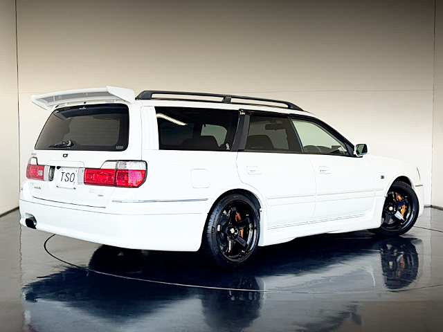 Rear exterior of WGNC34 STAGEA AUTECH VERSION 260RS.