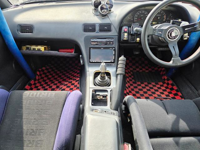 Interior of 180SX TYPE-X.