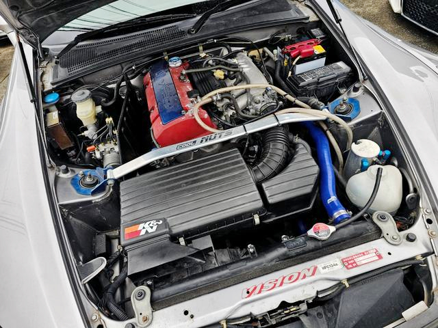 F20C VTEC ENGINE.