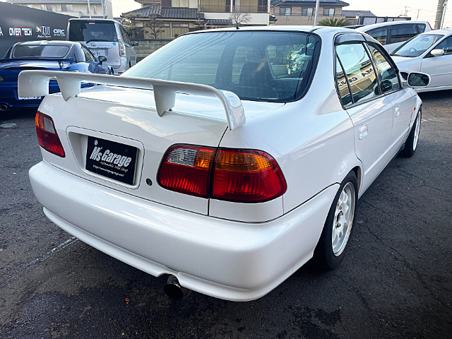 Rear exterior of EK4 CIVIC FERIO Si.