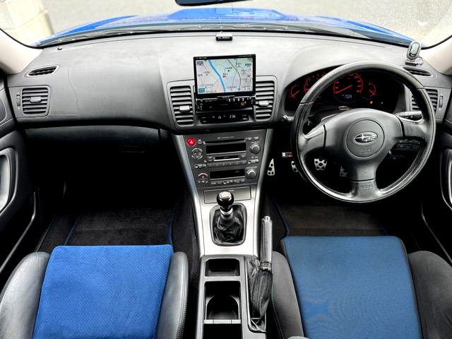 Interior of LEGACY TOURING WAGON WR-LIMITED 2004.