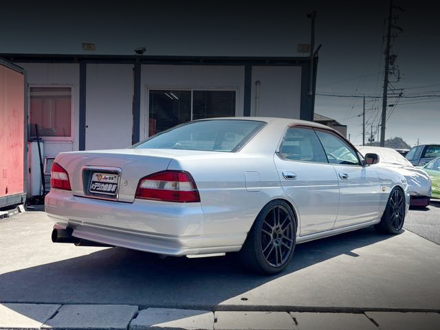Rear exterior of C35 NISSAN LAUREL.