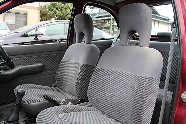 Seats of AA6PA MAZDA CAROL.