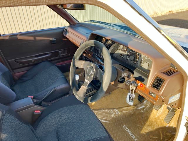 Interior of 4th Gen E70 COROLLA 4-DOOR 1500 SE.
