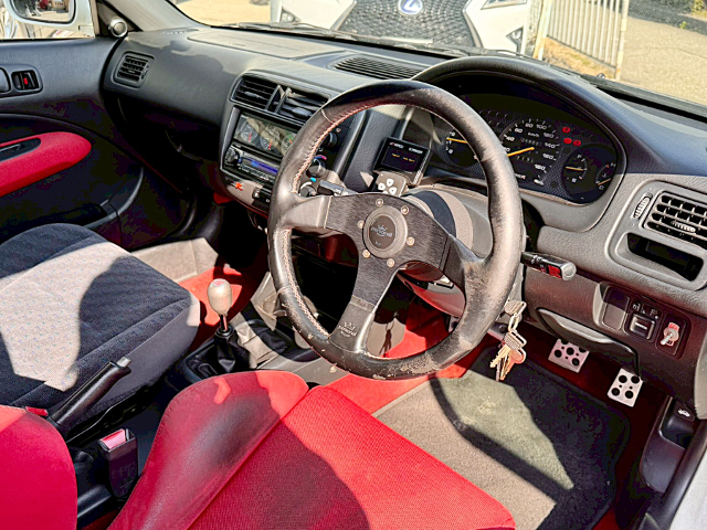 Dashboard of EK9 HONDA CIVIC TYPE-R.
