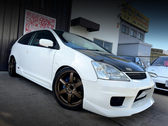 Front exterior of EP3 CIVIC TYPE-R.