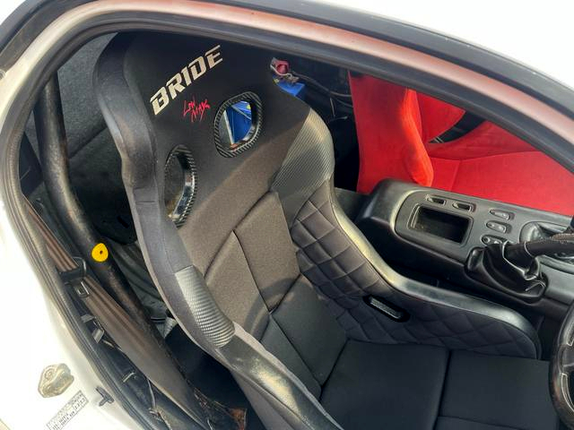 Driver side seat of WIDEBODY FD3S RX-7 TYPE-R.