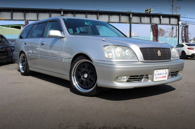 Front exterior of JZS171W CROWN ESTATE ATHLETE-V.