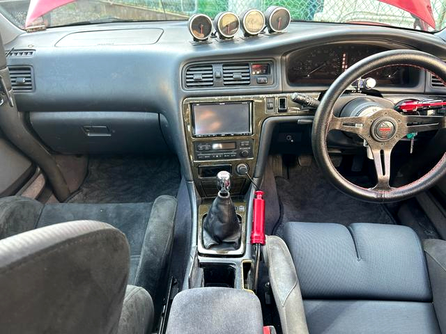 Dashboard of ITO-AUTO WIDEBODY JZX100 CHASER TOURER-V.