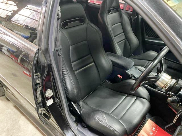 Interior seats of JZX100 MARK II TOURER-V.