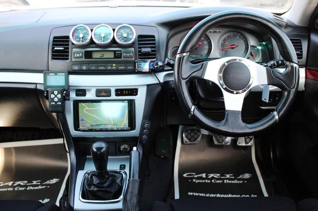 Dashboard of JZX110 MARK II GRANDE iR-V.