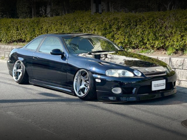 Rear exterior of JZZ30 SOARER 2.5GT-T.