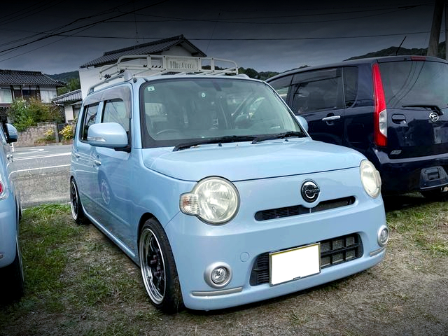 Front exterior of L675S MIRA COCOA PLUS G.