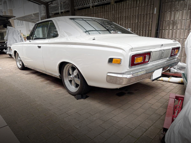 Rear Exterior of MS51 CROWN 2-DOOR HARDTOP.