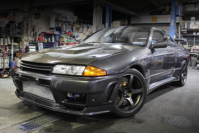 Front exterior of BNR32 SKYLINE GT-R.