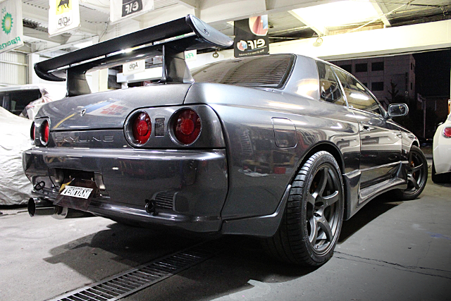Rear exterior of BNR32 SKYLINE GT-R.