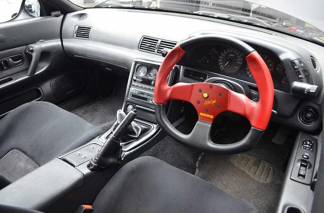 Dashboard of M'S FACTORY WIDEBODY R32 SKYLINE GT-R.