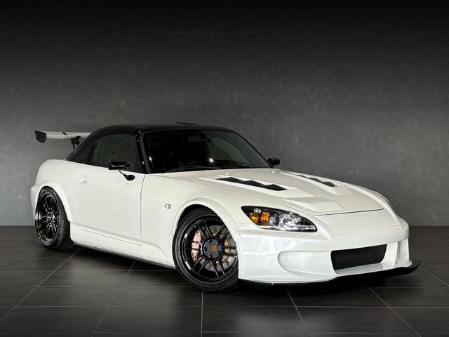 Front exterior of LEFT-HAND DRIVE HONDA S2000.