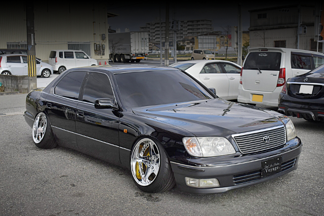 Front exterior of Stance UCF20 TOYOTA CELSIOR 4.0 B Specification eR Version.