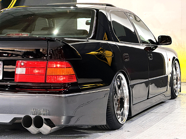 Rear Side exterior of UCF20 CELSIOR 4.0 A SPECIFICATION eR VERSION.