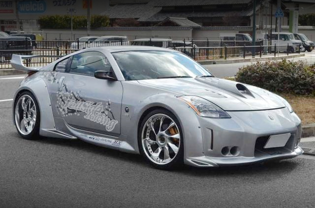 Front exterior of VeilSide 350Z Version 3 WIDEBODY Z33 FAIRLADY Z VERSION S.
