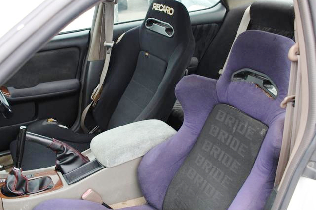 Seats of WIDEBODY C35 LAUREL.