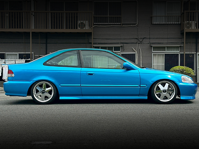 Side exterior of 2nd Gen CIVIC COUPE.