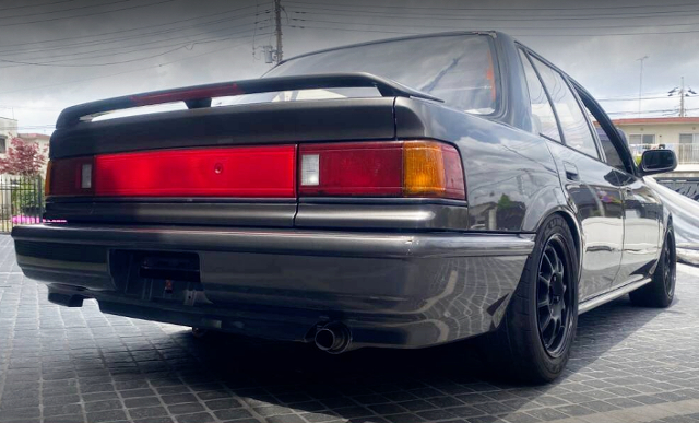 Rear exterior of EF CIVIC SEDAN.