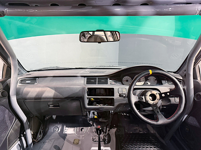 Dashboard of EG6 HONDA CIVIC SiR II.