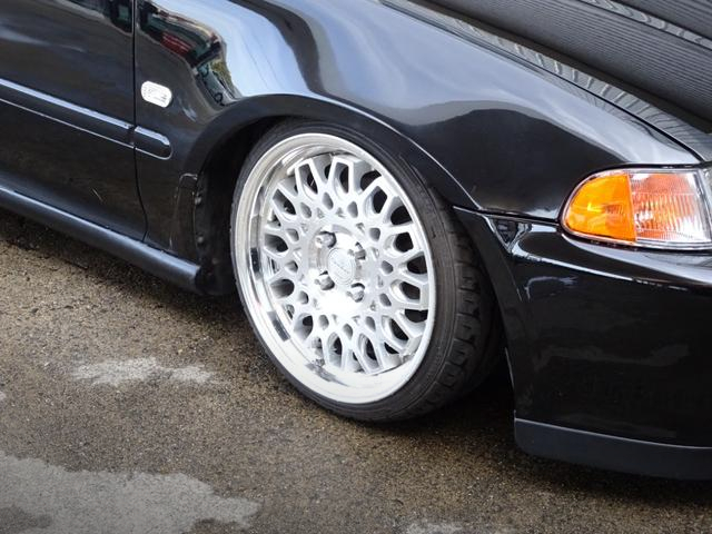 Front Rim of EJ1 CIVIC COUPE.