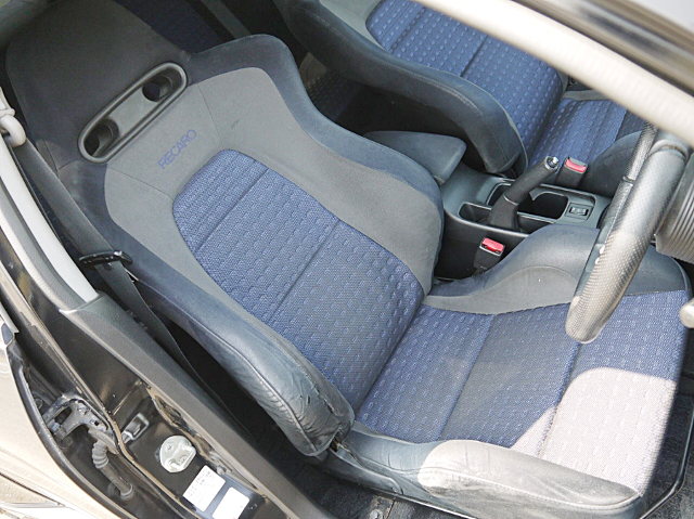 Seats of WIDEBODY LANCER EVOLUTION VIII GSR.