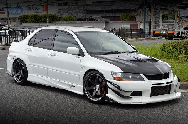 Front exterior of WIDEBODY LANCER EVOLUTION VIII MR GSR.