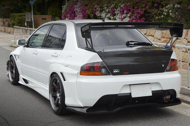 Rear exterior of WIDEBODY LANCER EVOLUTION VIII MR GSR.