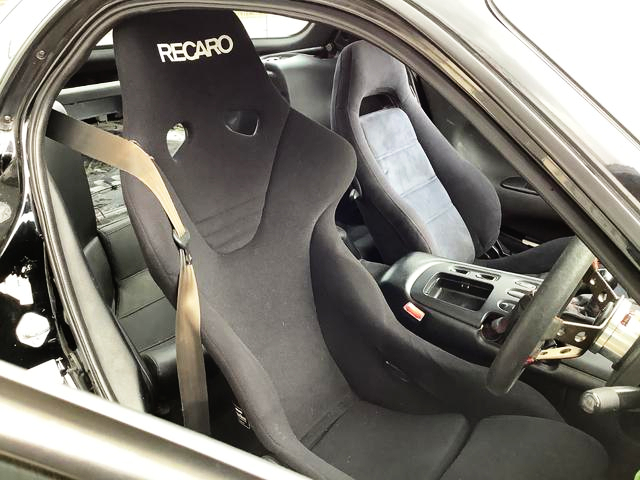 Bucket seat of FD3S RX-7 TYPE-R BATHURST.