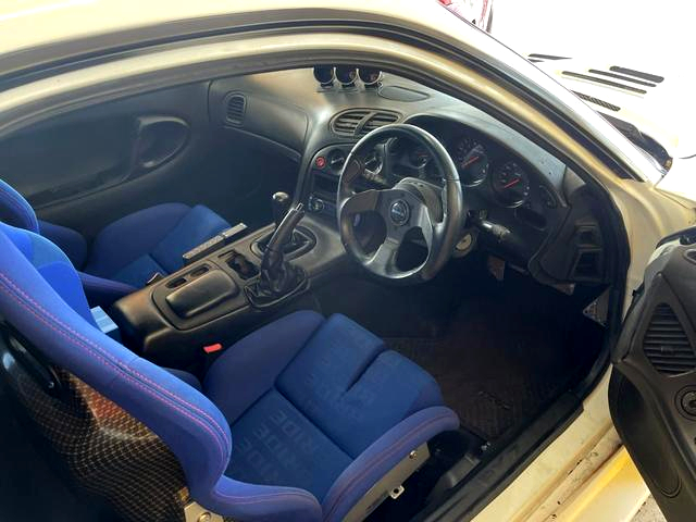Interior of RE-AMEMIYA D1 WIDEBODY FD3S RX-7.