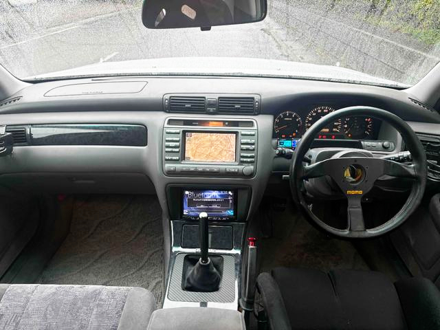 Dashboard of JZS171 CROWN ATHLETE-V.