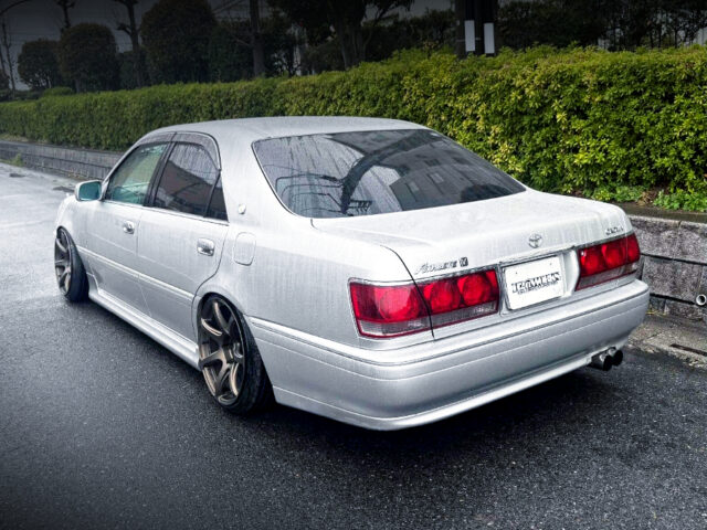 Rear exterior of JZS171 CROWN ATHLETE-V.