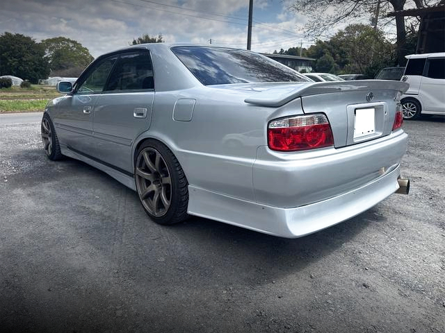 Rear exterior of JZX100 CHASER TOURER-V.