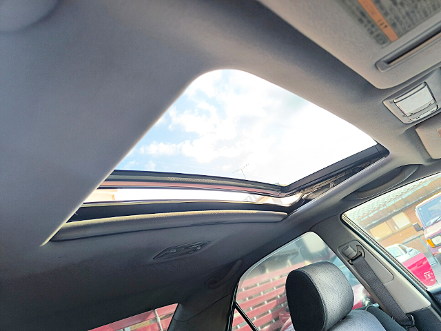 Sunroof of JZX110 MARK II FORTUNA YAMAHA POWER.