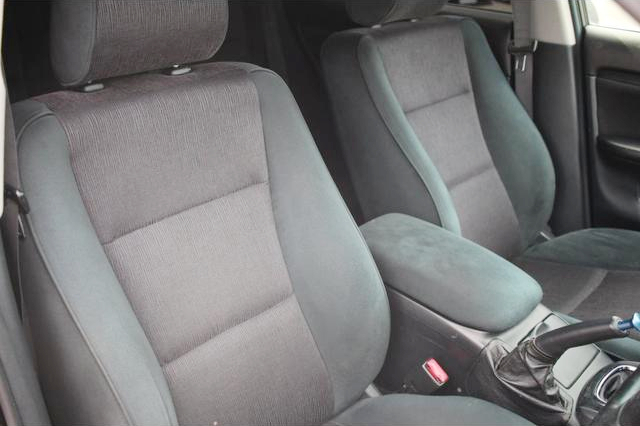 Seats of JZX110 MARK II BLIT 2.5 iR-V.
