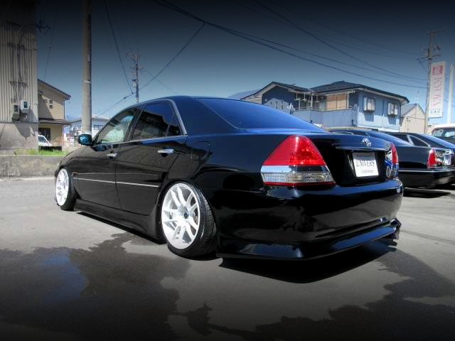 Rear exterior of JZX110 MARK II iR-V.