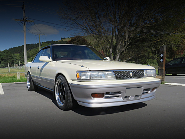 Front exterior of JZX81 TOYOTA CHASER 2.5 AVANTE.