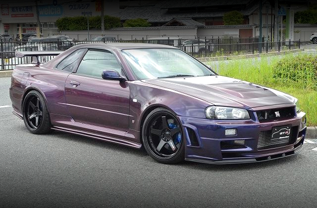 Front exterior of R34 SKYLINE GT-R V-SPEC MIDNIGHT PURPLE III.